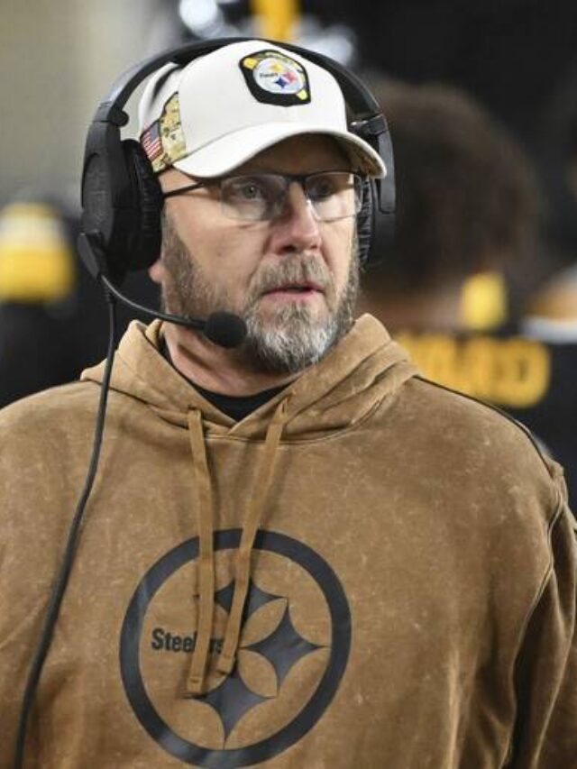 Steelers supporters celebrate Matt Canada’s firing as offensive coordinator.
